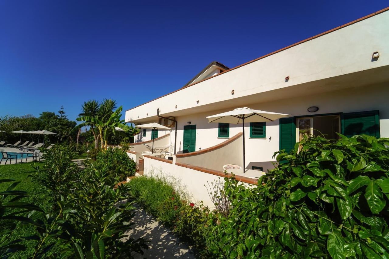 Europa Rooms And Restaurant Capo Vaticano Exterior photo